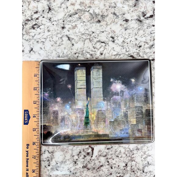 TWIN TOWERS New York City NYC Bradford Exchange Tray numbered 2002 - Picture 3 of 9